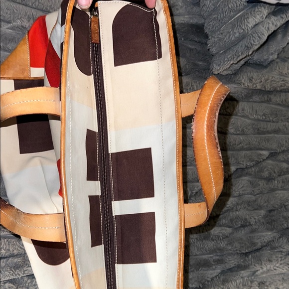 Bally Cream, Red, and Brown Geometric Tote - Picture 10 of 11